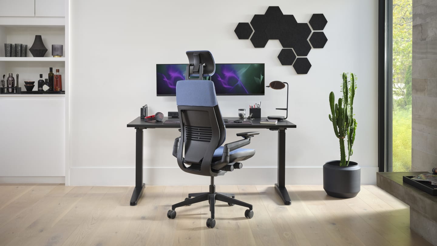 Chairs for Gaming | Steelcase Store